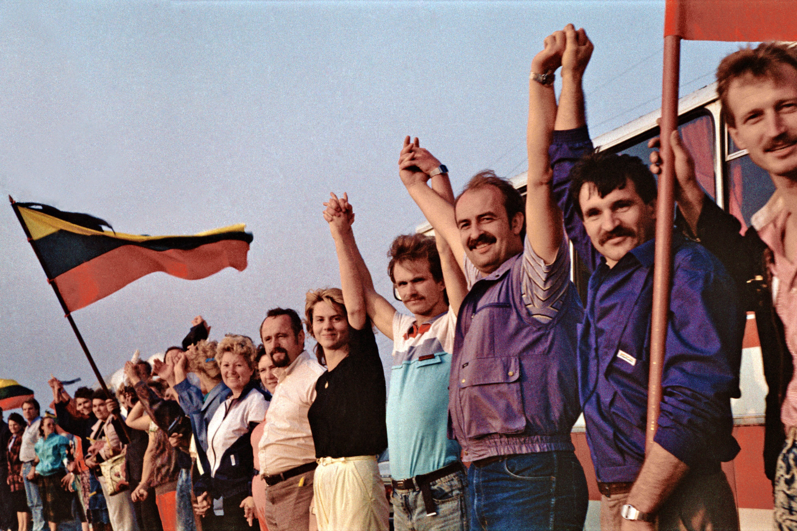 A Chain of Friendship: Reflections on the Baltic Way and Inspiration for Belarus