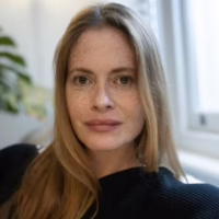 Suzy Hansen